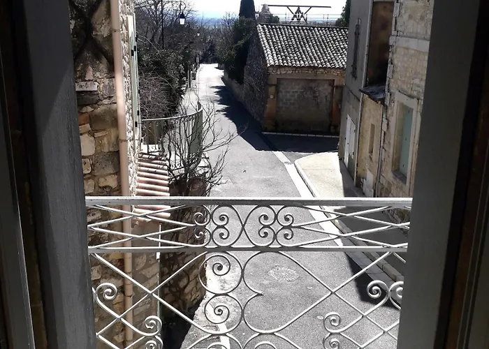 La Maison De Famille D'uzes 公寓